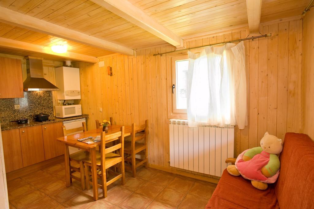 Bungalows La Borda d´Arnaldet Villanova Bagian luar foto