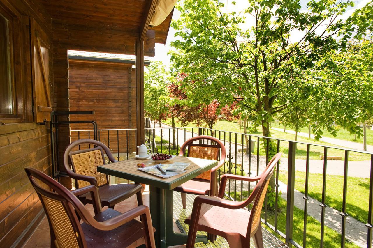 Bungalows La Borda d´Arnaldet Villanova Bagian luar foto
